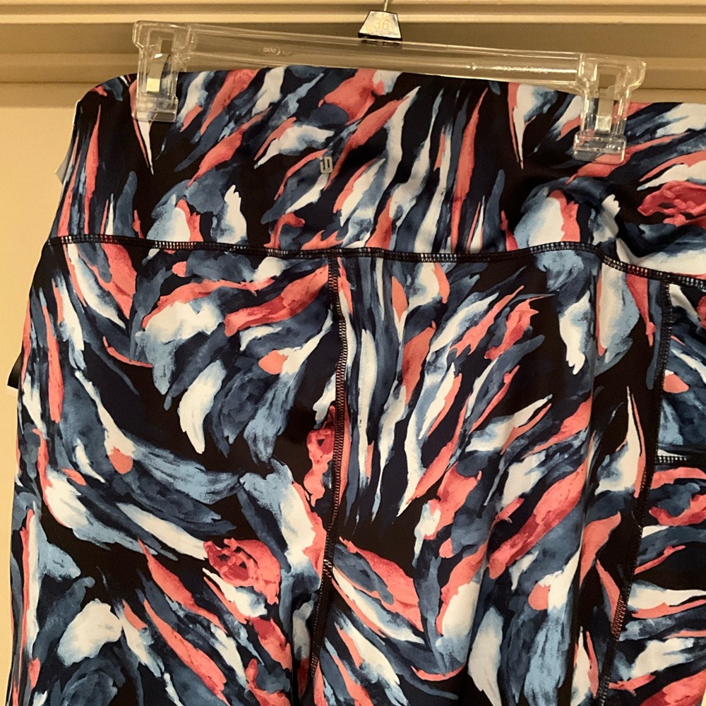 IDEOLOGY Plus Size Painterly Black Printed 7/8 Length Leggings Size 3X NWT - Picture 2 of 14